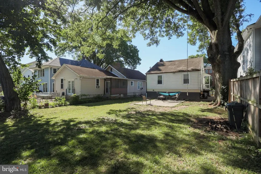 5213 5TH STREET Arlington, VA 22203