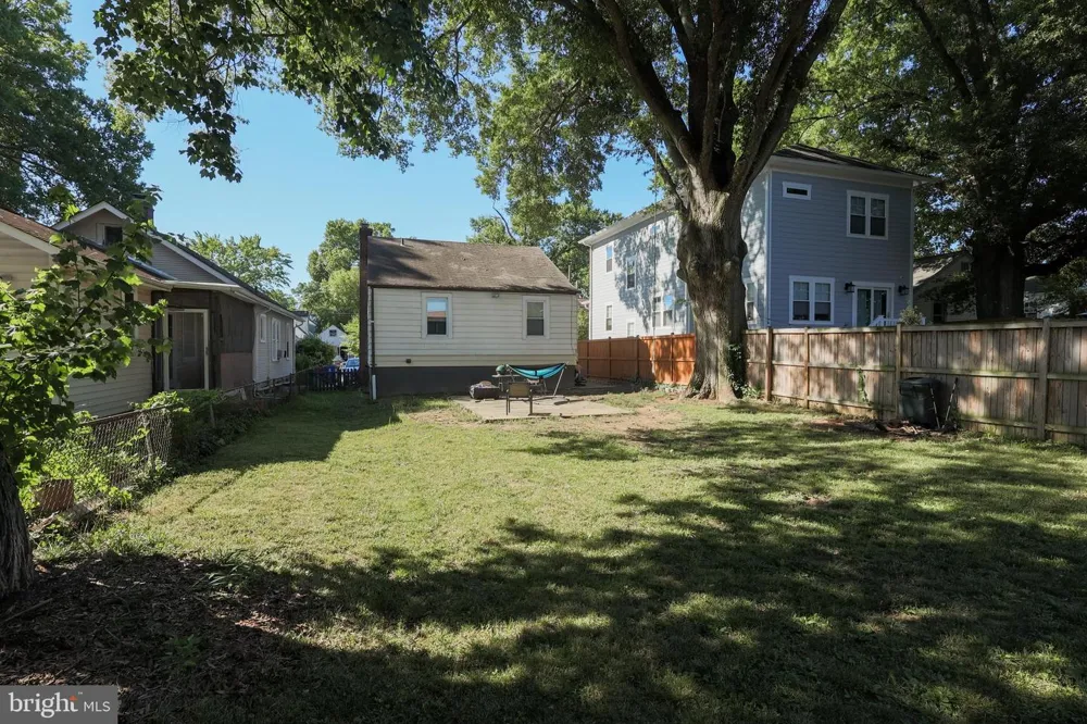 5213 5TH STREET Arlington, VA 22203