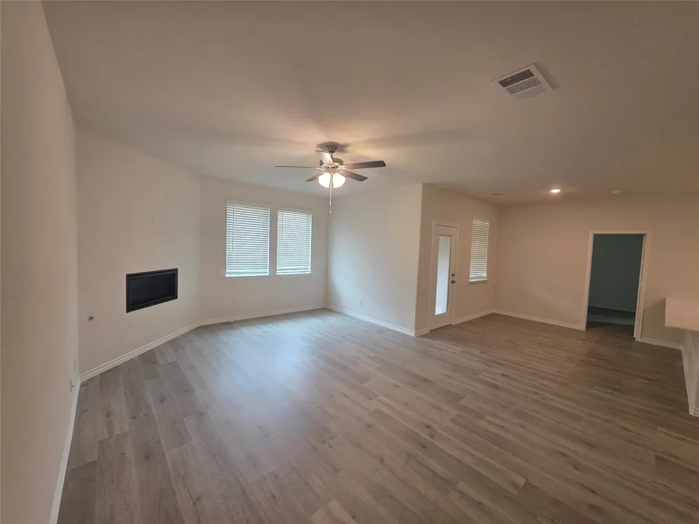 6973 COTHRUM LANE Garland, TX 75043