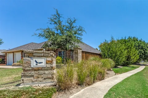 2844 Goldfinch Drive