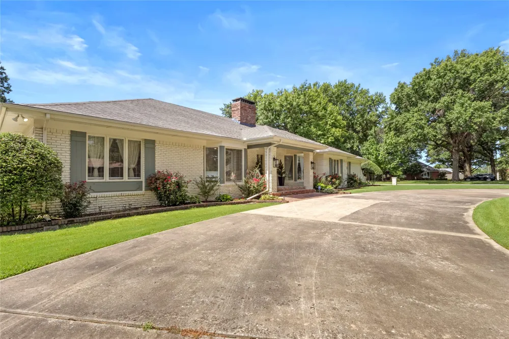 3501 Harris Avenue Muskogee, OK 74403
