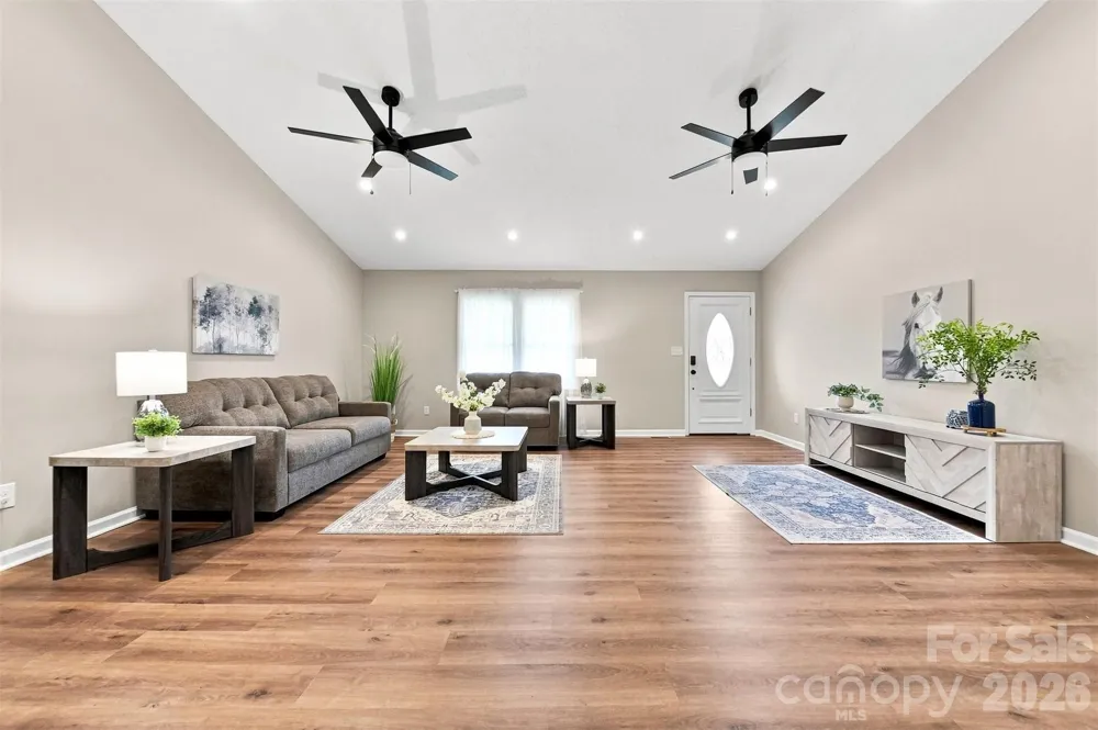 136 Cook Lane Hickory, NC 28601