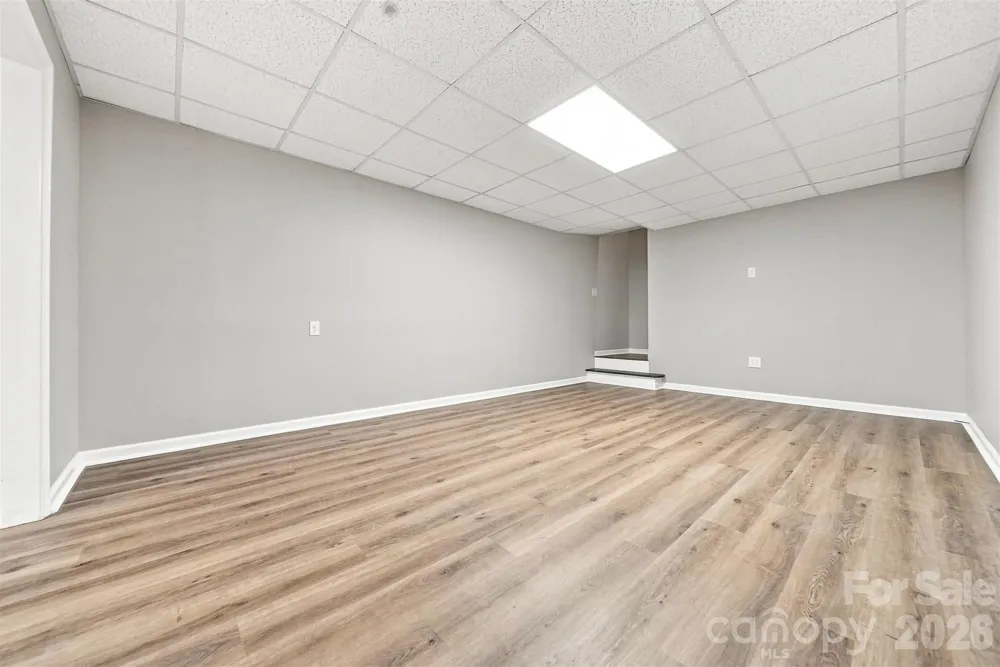 136 Cook Lane Hickory, NC 28601