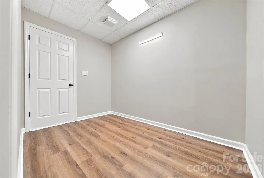136 Cook Lane Hickory, NC 28601