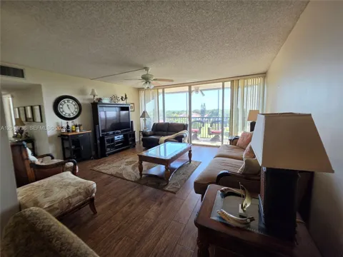 3771 Environ Blvd #649
