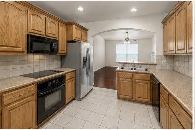 565 Griffith Drive Saginaw, TX 76179
