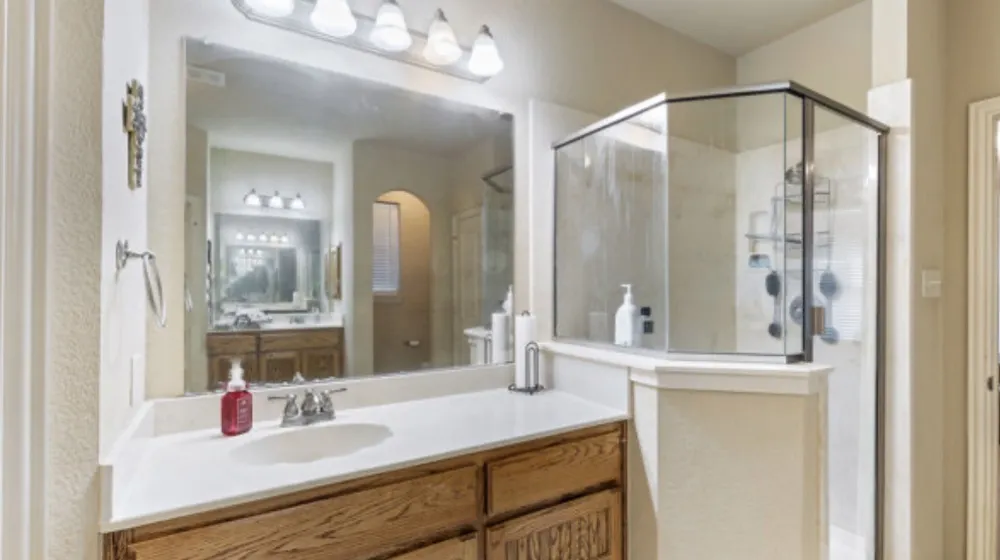 565 Griffith Drive Saginaw, TX 76179