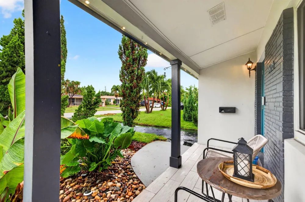 4670 NE 4TH AVENUE Oakland Park, FL 33334