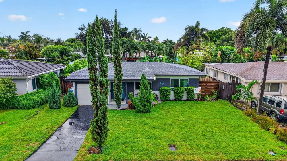 4670 NE 4TH AVENUE Oakland Park, FL 33334