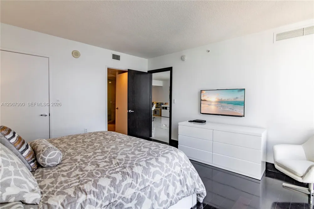 150 Sunny Isles Blvd #1-1604 Sunny Isles Beach, FL 33160