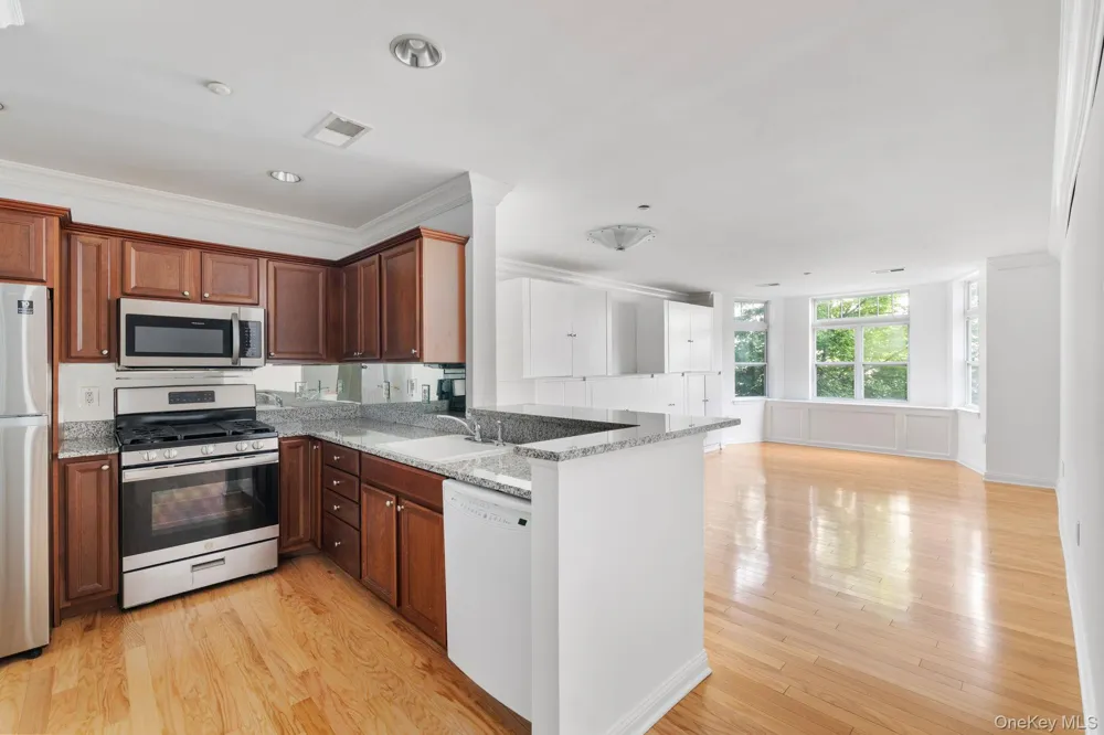 3214 Leeward Drive Haverstraw, NY 10927