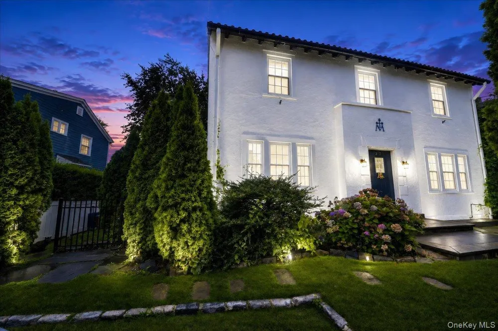 32 Deerfield Avenue Eastchester, NY 10709