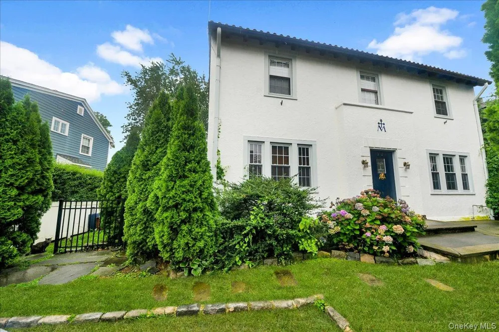 32 Deerfield Avenue Eastchester, NY 10709