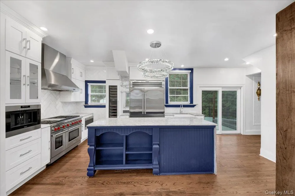 32 Deerfield Avenue Eastchester, NY 10709