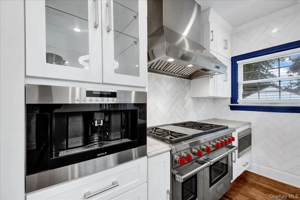 32 Deerfield Avenue Eastchester, NY 10709