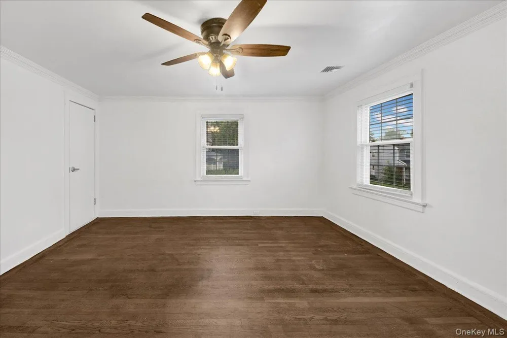 32 Deerfield Avenue Eastchester, NY 10709