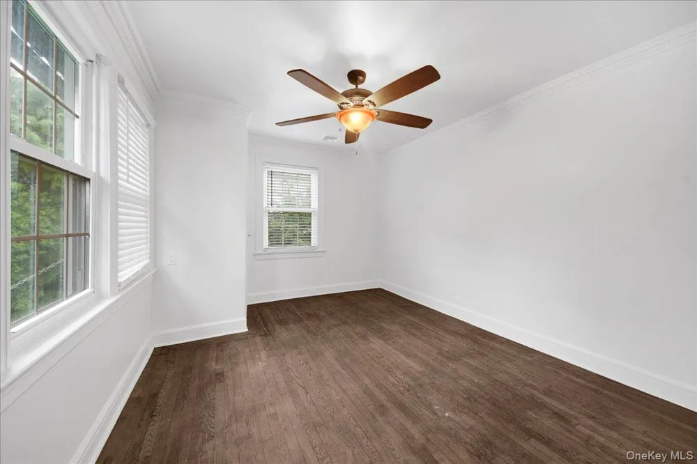 32 Deerfield Avenue Eastchester, NY 10709