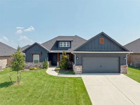 2805 Tulip Drive