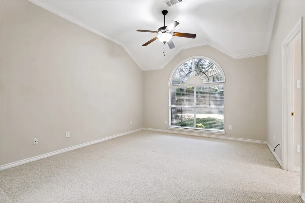 1609 Shadow Crest Drive Corinth, TX 76210