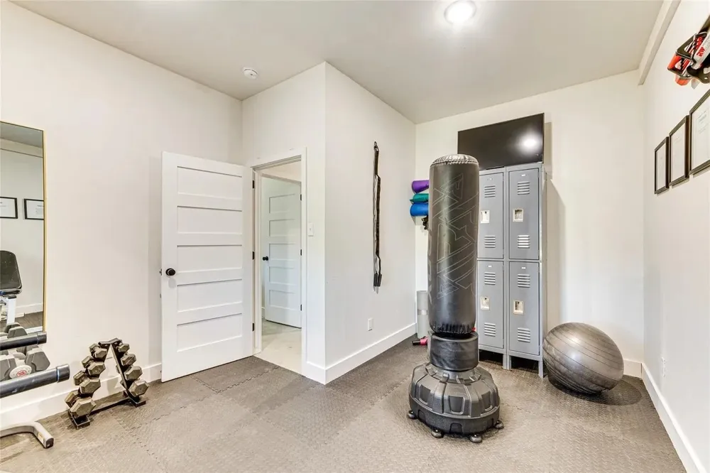 1841 Rs County Road 1402 Point, TX 75472