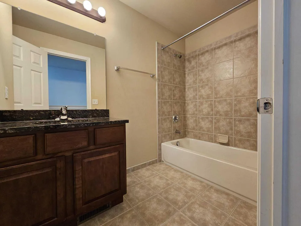 3376 Endsleigh Lane Ypsilanti, MI 48197