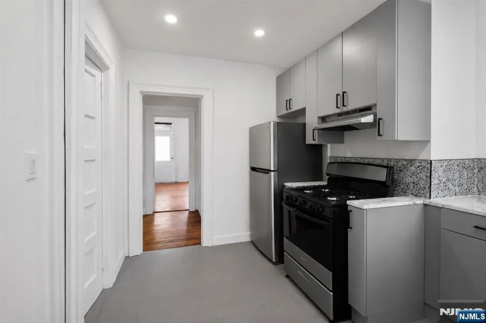 239-241 17th Avenue Paterson, NJ 07504