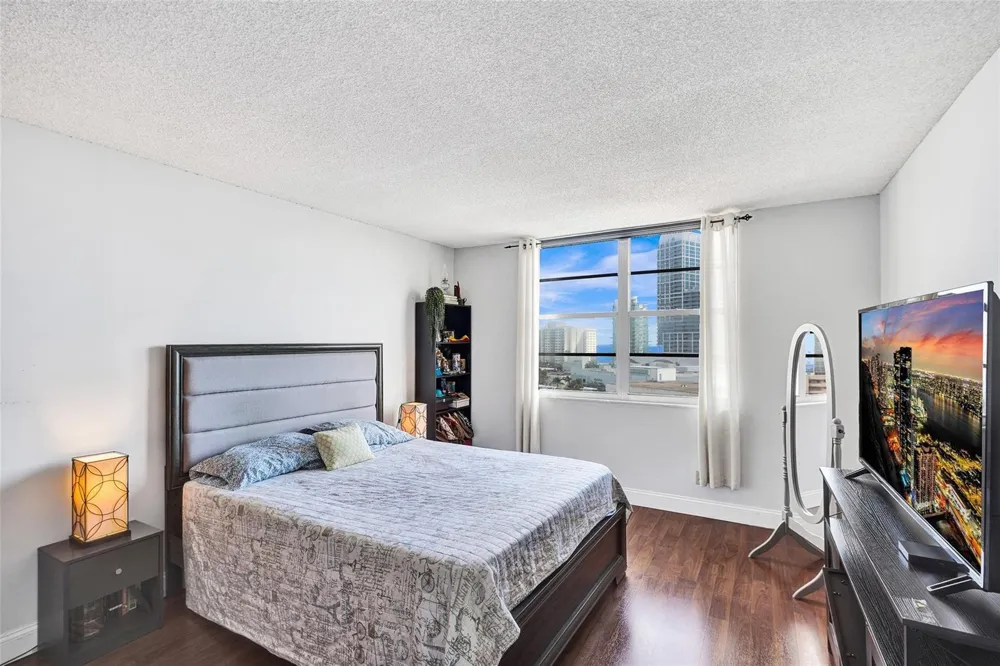 6770 Indian Creek Drive #10-R Miami Beach, FL 33141
