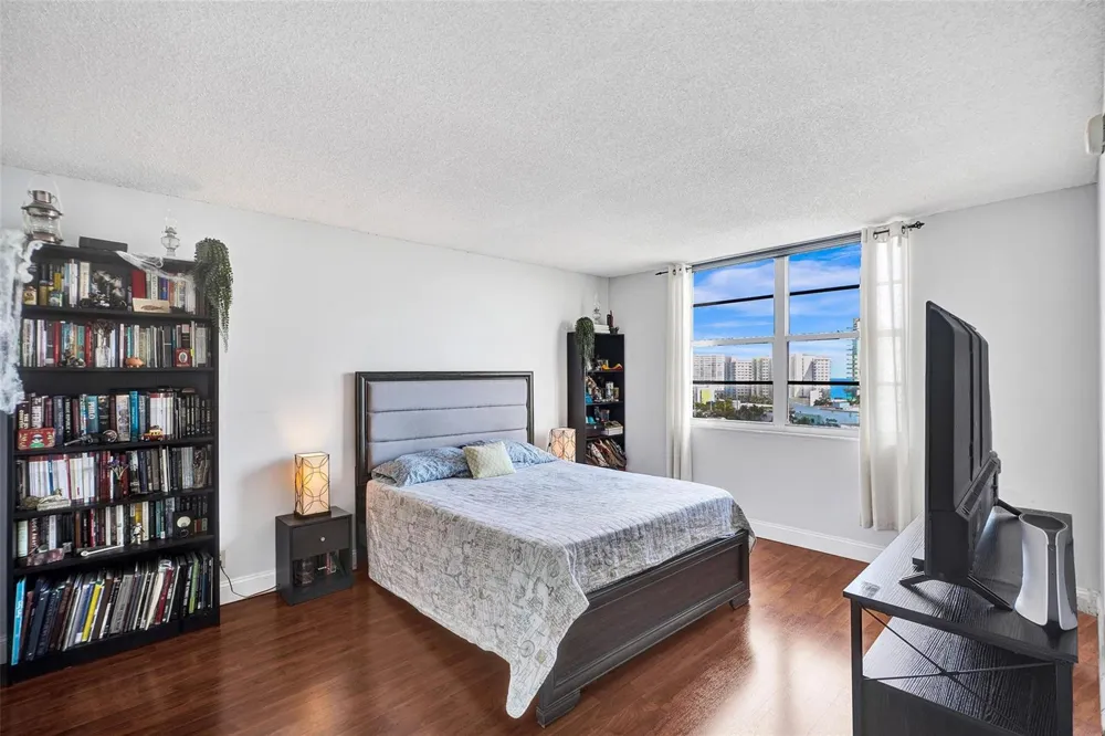 6770 Indian Creek Drive #10-R Miami Beach, FL 33141