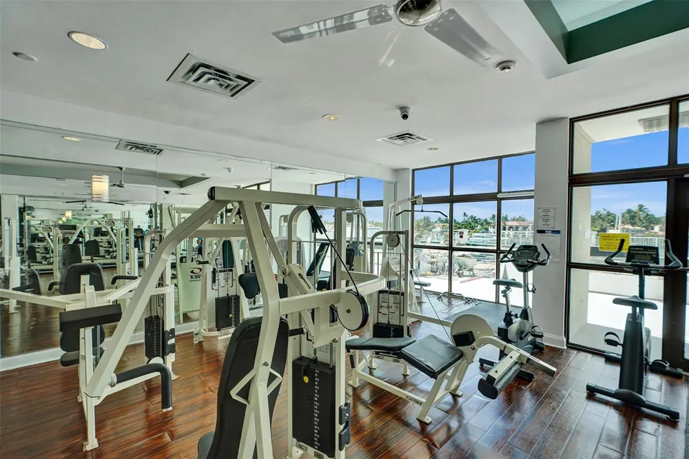 6770 Indian Creek Drive #10-R Miami Beach, FL 33141