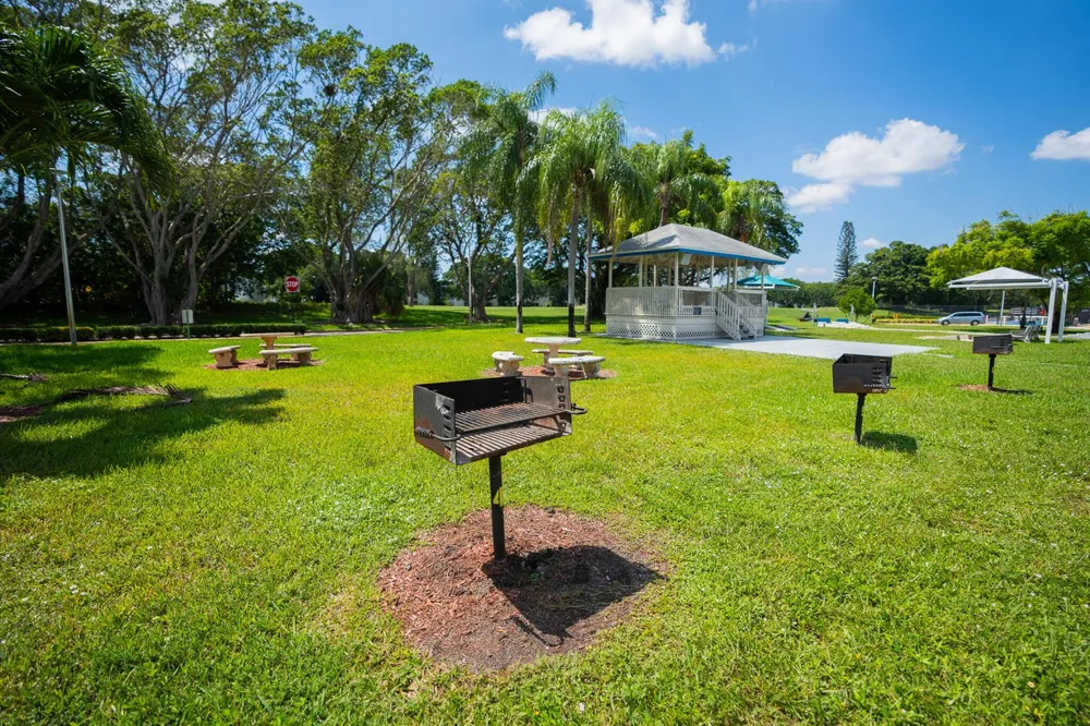 21 PRESCOTT B Deerfield Beach, FL 33442