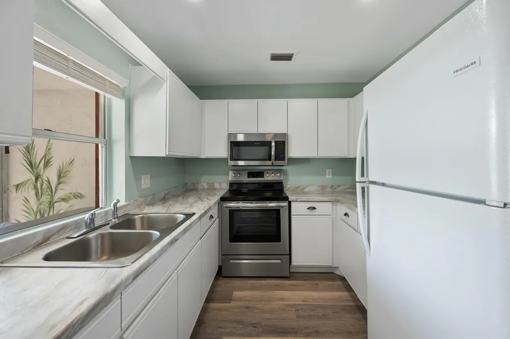 1494 Easthampton Circle Wellington, FL 33414