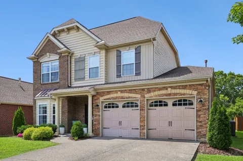 257 Meandering Dr