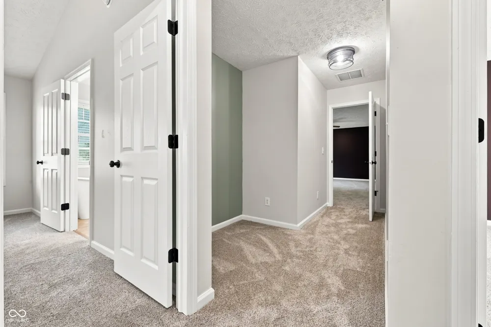 1344 Red Dunes Avon, IN 46123