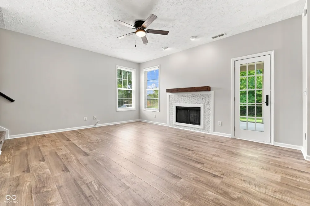 1344 Red Dunes Avon, IN 46123