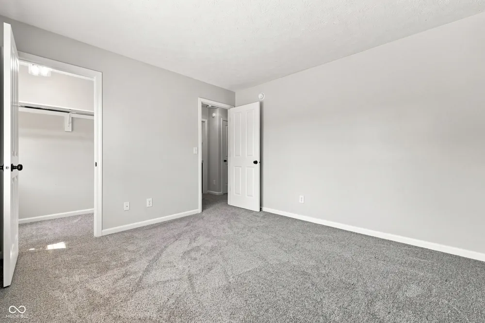 1344 Red Dunes Avon, IN 46123