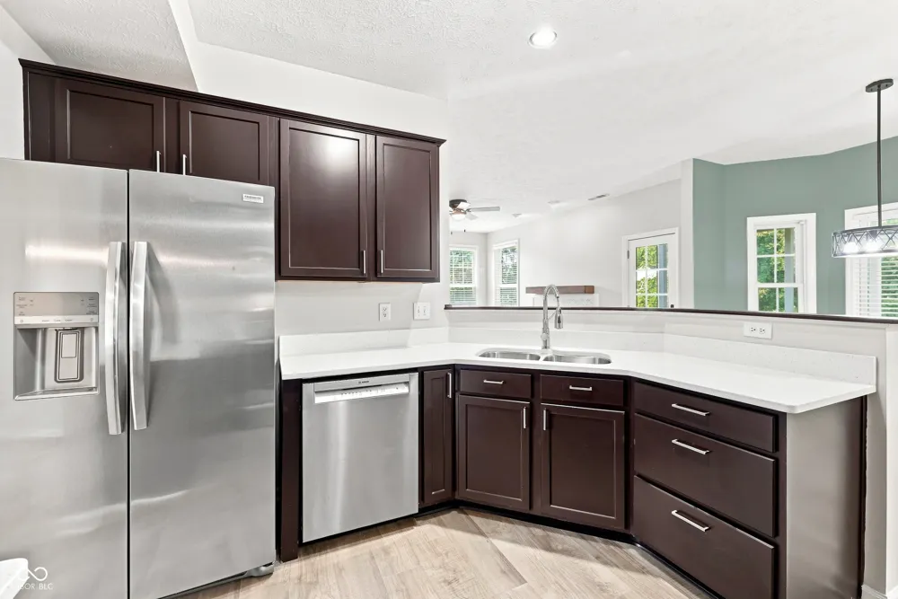 1344 Red Dunes Avon, IN 46123