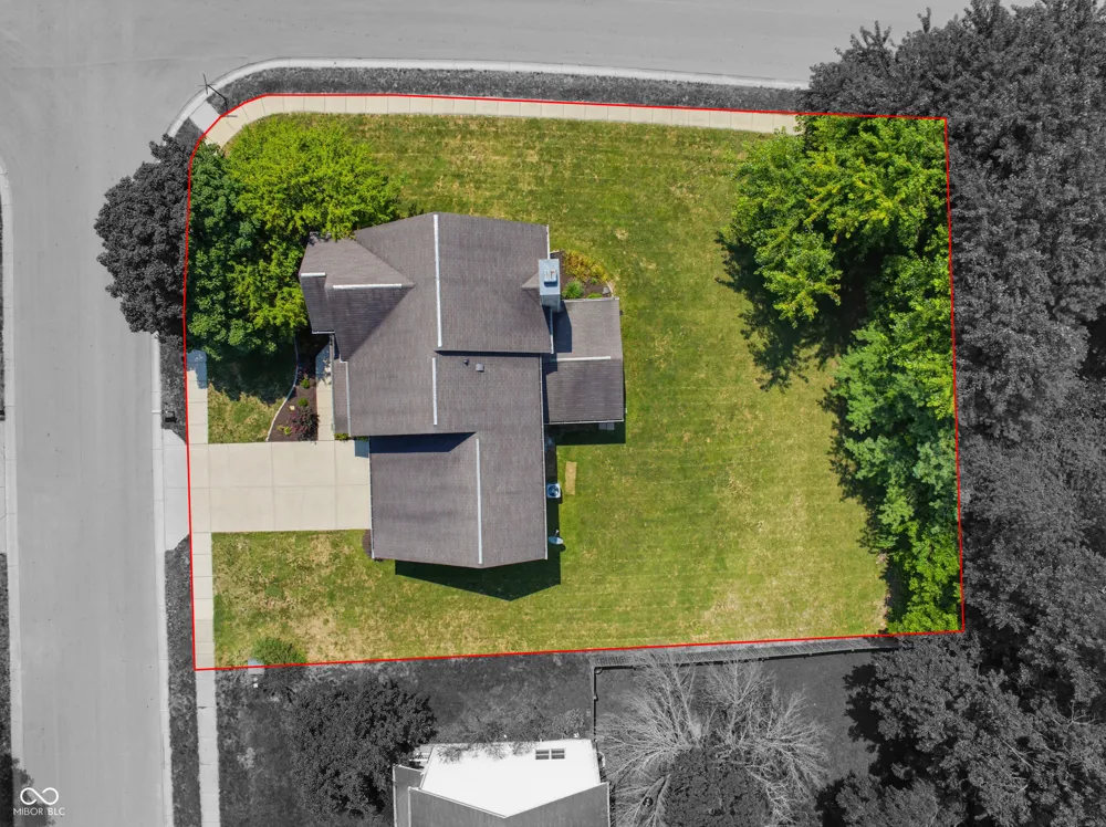 1344 Red Dunes Avon, IN 46123