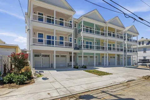 110 W Garfield Avenue
