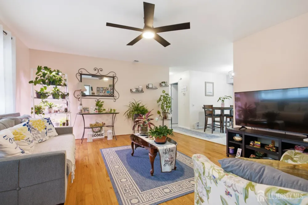 63 63-C Galewood Drive #C Old Bridge, NJ 07747