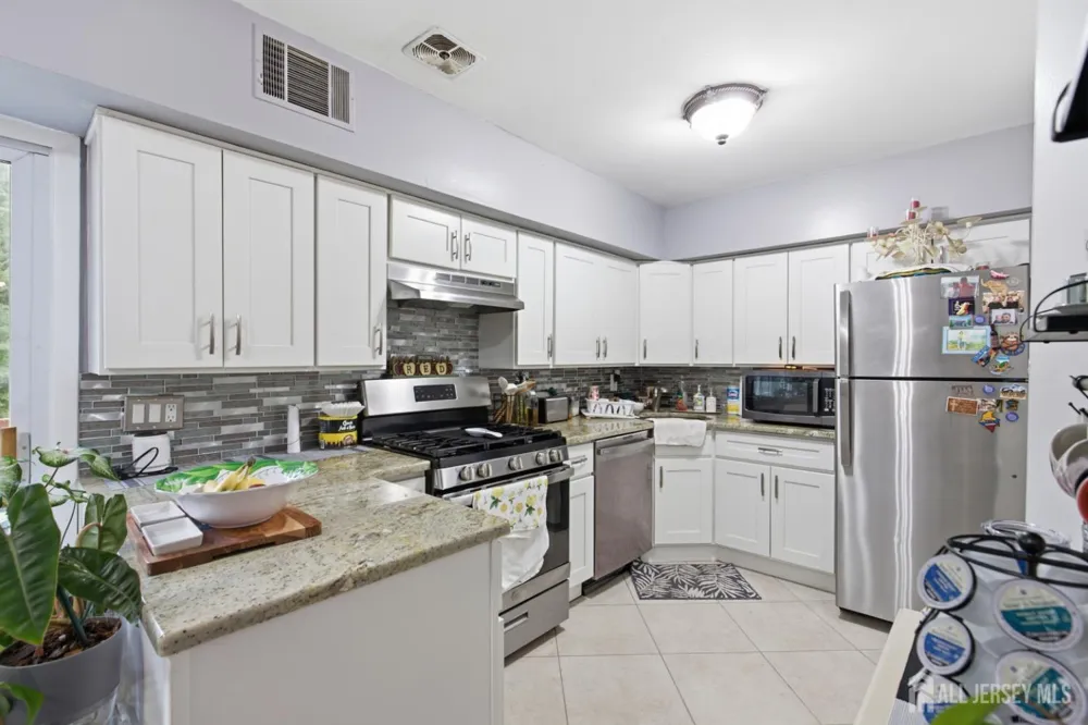 63 63-C Galewood Drive #C Old Bridge, NJ 07747