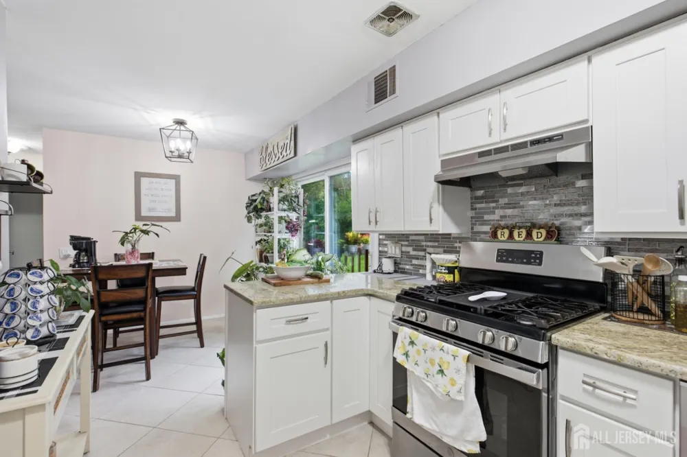 63 63-C Galewood Drive #C Old Bridge, NJ 07747