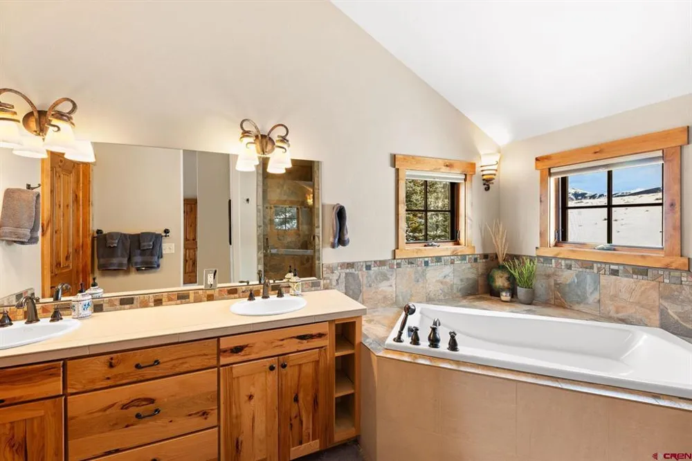 319 Larkspur Loop Crested Butte, CO 81224