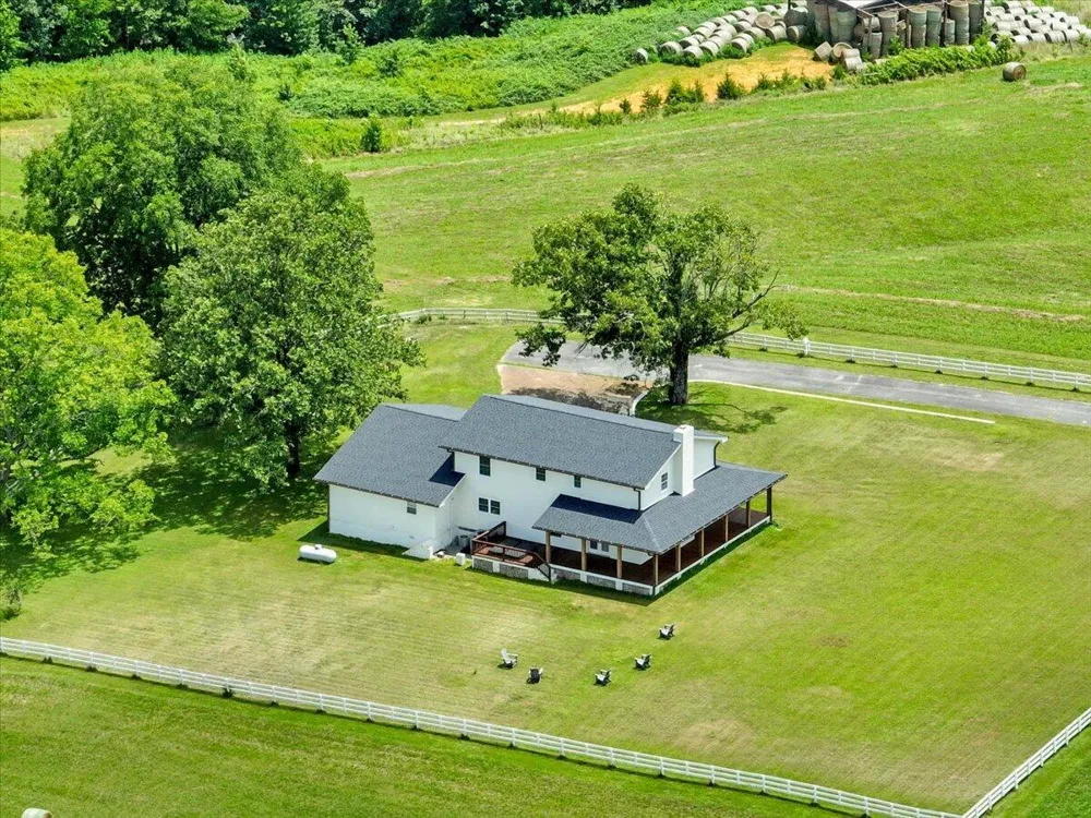841 Avery Road Trenton, GA 30752