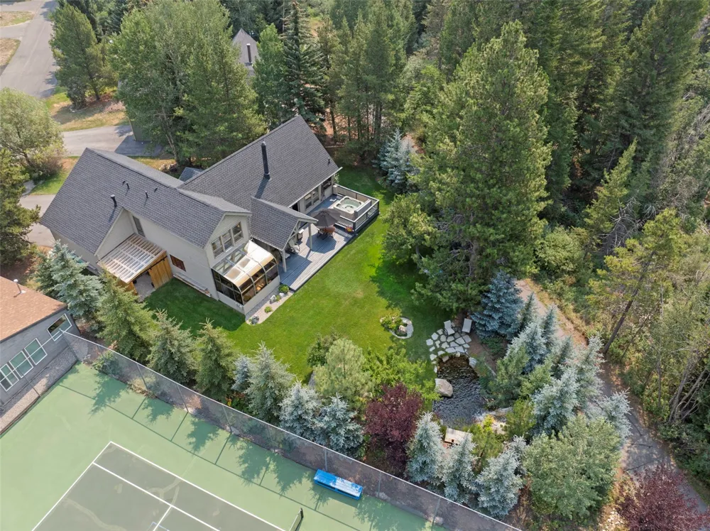 207 Emily Lane Frisco, CO 80443