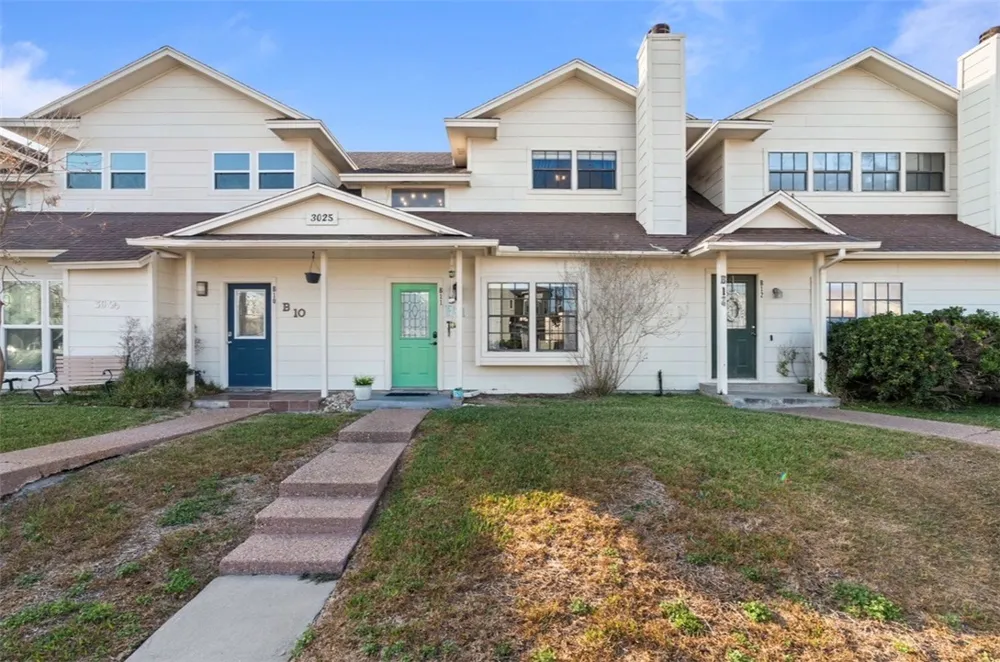 3025 Quail Springs #B-11 Corpus Christi, TX 78414