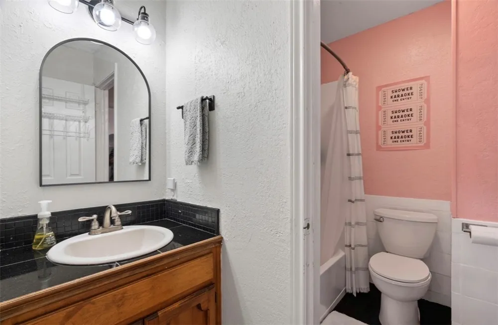 3025 Quail Springs #B-11 Corpus Christi, TX 78414