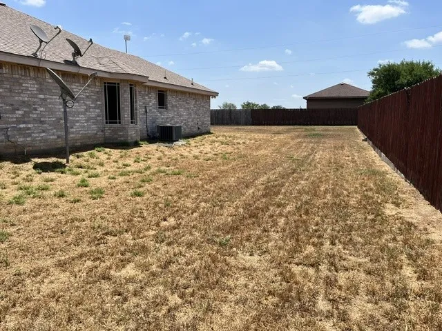 1115 Avenue A Bruni, TX 78344