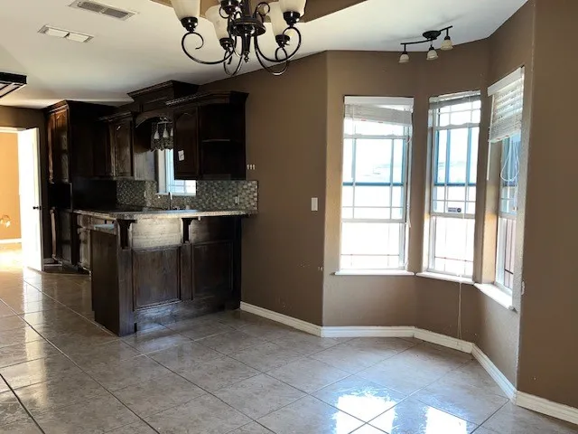 1115 Avenue A Bruni, TX 78344