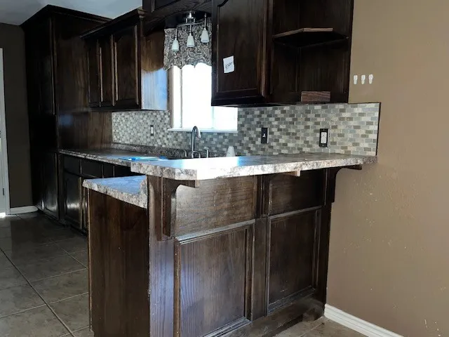 1115 Avenue A Bruni, TX 78344
