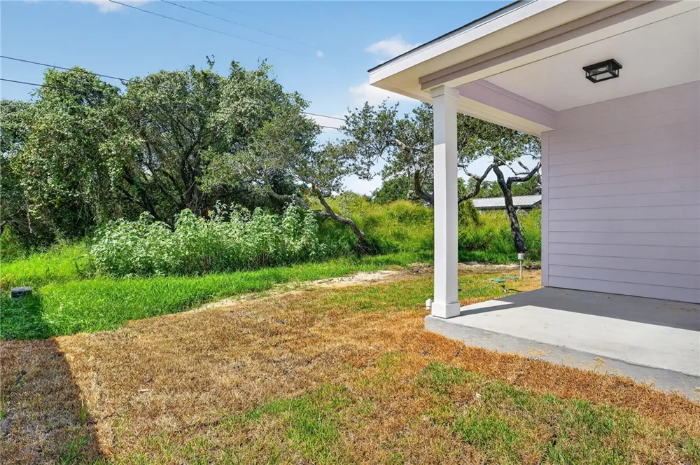 246 Post Oak Rockport, TX 78382